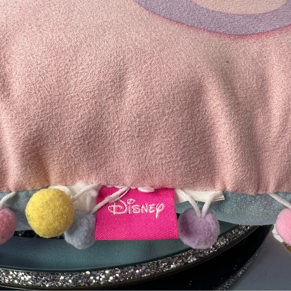 Disney princess pillow ombrΓ© rainbow Pom poms pastel cute love belle y2k pink - Picture 5 of 5